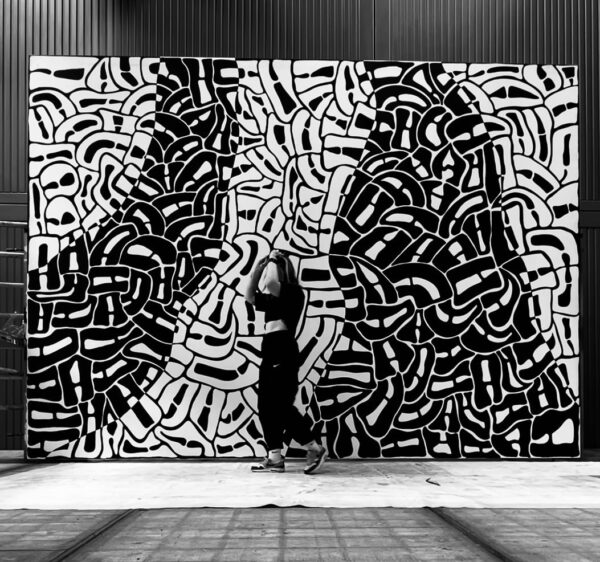 Live Painting STRAAT Museum by Laura Ketting